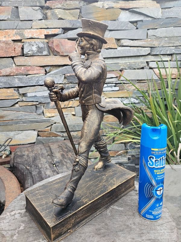 Escultura de Juan Caminante, una obra maestra en bronce - imagen 4
