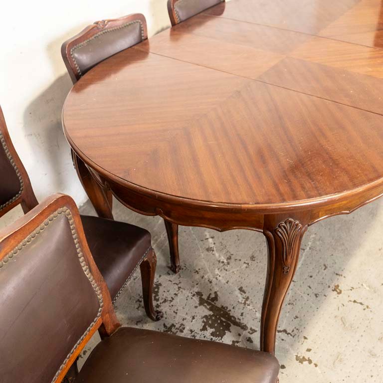 Mesa de comedor Luis XV oval, con tabla y seis sillas tapizadas - imagen 3