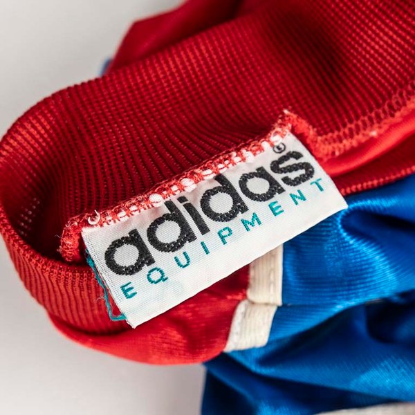 Camiseta de fútbol Bayern Munich oficial de tienda marca Adidas - imagen 3