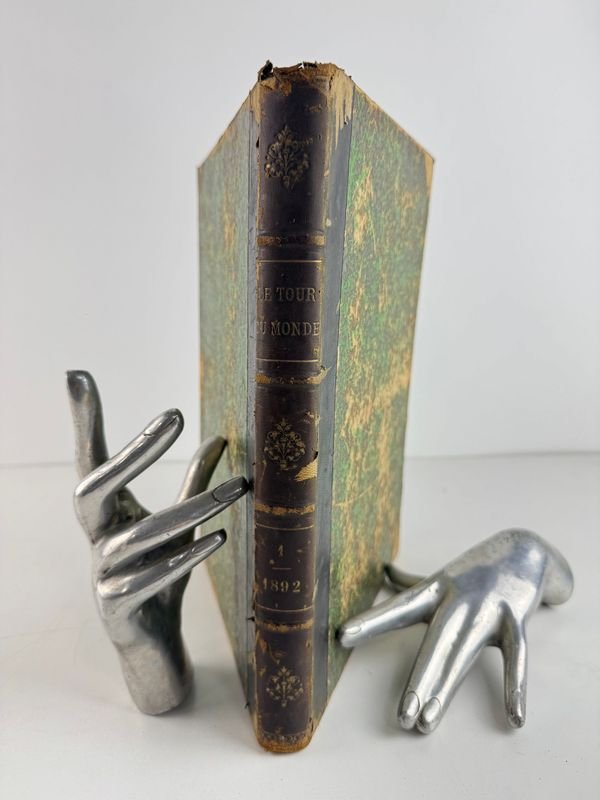 Lote siguiente: Libro antiguo de viajes alrededor del mundo, publicado en 1892 por Libreria Hachette et Cie Paris