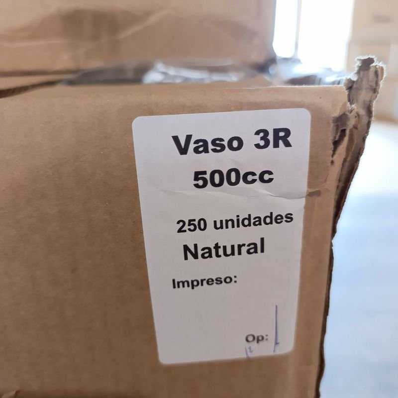 Lote anterior: Cajas con vasos reutilizables de 500cc
