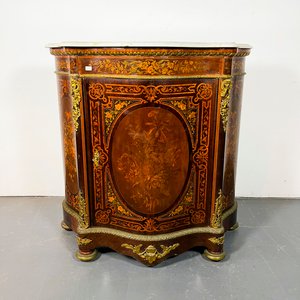 Lote anterior: Chiffonier Francés de Caoba con Marquetería Floral y Bronces