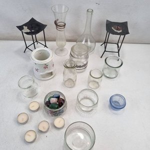 Lote de Recipientes, Soportes y Velas Decorativas con Flores y Piedras - imagen 2
