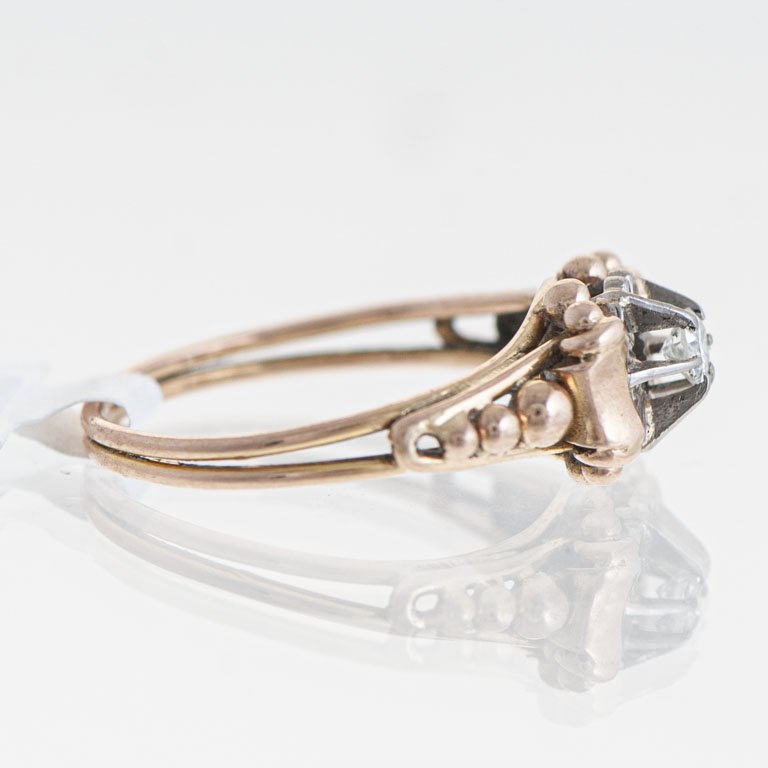 Anillo de oro con brillante - imagen 2