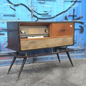 Radio Antiguo Combinado Punktal con Mueble y Patas - imagen 4