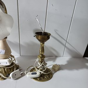 Lote de 2 Lámparas de Mesa y Base de Lámpara Antigua - imagen 5