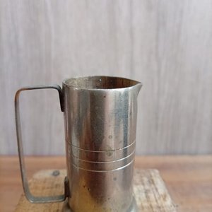 Lote anterior: Medida de Whisky Antigua de Metal