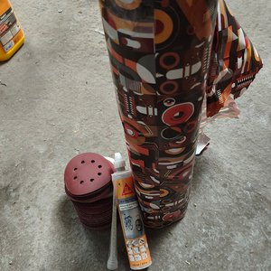 Conjunto de Rollos de Papel Envoltorio, Discos de Lija y Adhesivo Sika - imagen 4