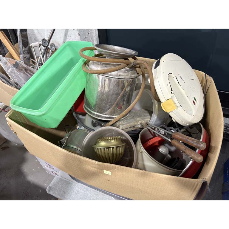 Lote anterior: Lote de electrodomésticos y herramientas