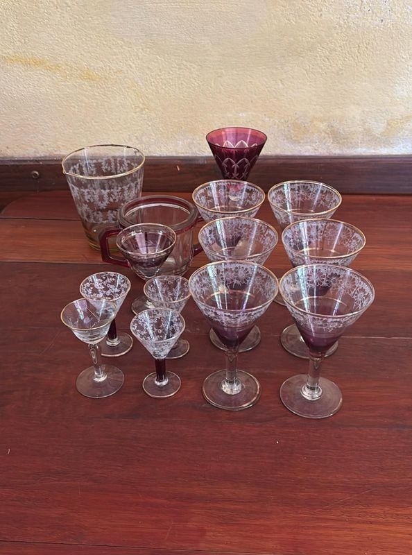 Juguetes de cristal antiguo con etchados y jarras - imagen 2