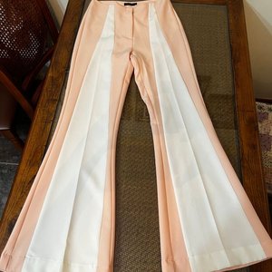 Lote siguiente: Pantalón Palazzo Naima Blanco y Rosa Talle S - Diseño Único