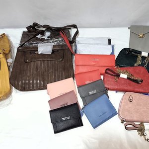 Lote de Carteras, Billeteras y Porta Celulares en Eco Cuero Nuevos - imagen 2