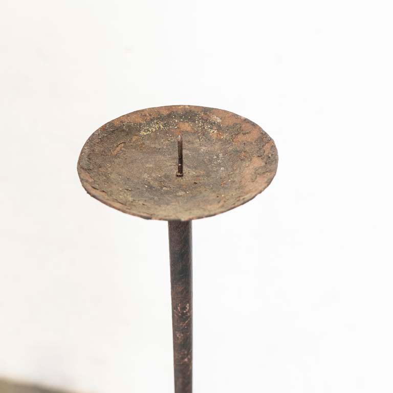 Candeleros de hierro con óxido - imagen 3