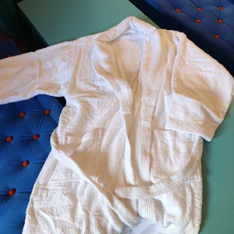 Bata para Adulto Talle M 100% Algodón Blancas - imagen 2