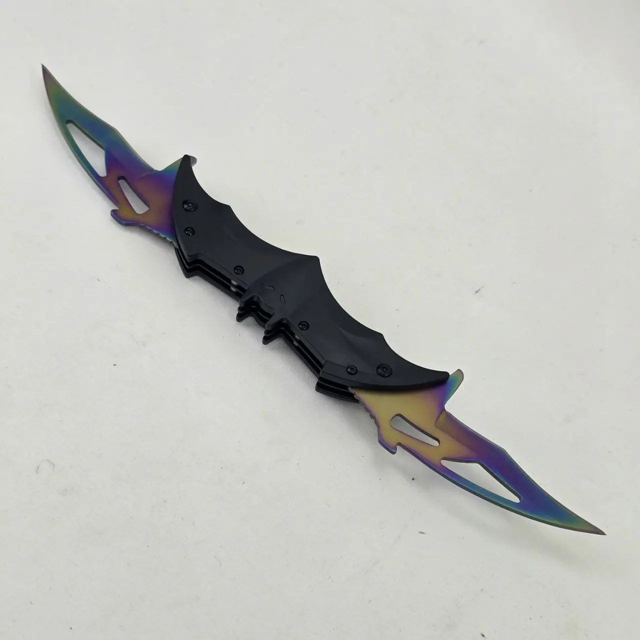 Karambit Doble Plegable con Hoja Arcoíris