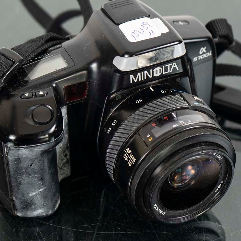 Cámara reflex Minolta con lente de 35mm - imagen 2