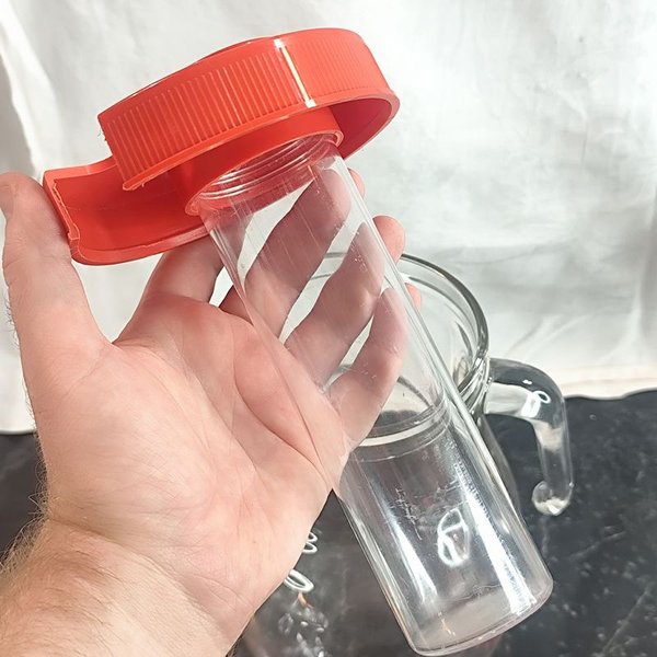 Coctelera y accesorios en vidrio y plástico - imagen 5