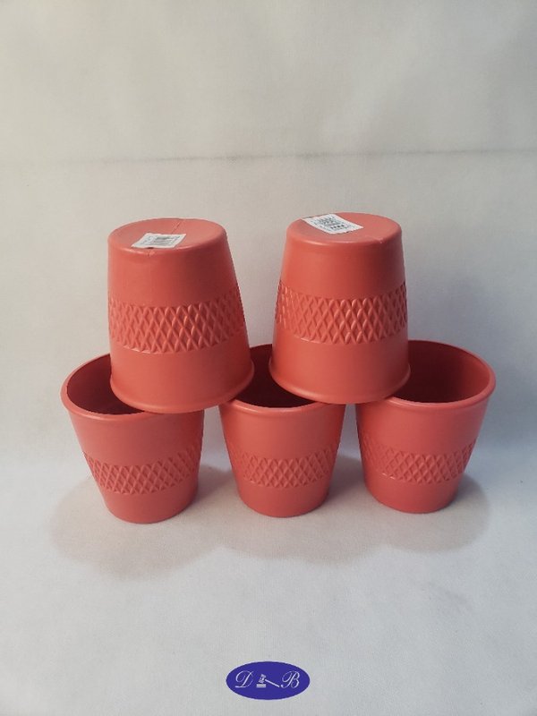 Set de 5 Macetas Plásticas Rosadas con Diseño