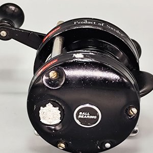 Reel Rotativo Abu Garcia 4600 C Black - Producto de Suecia - imagen 4