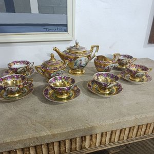 Juego de Té Checoslovaco Rococó en Porcelana: Tetera, Azucarero, Lechera y 6 Tazas con Platillos - imagen 3