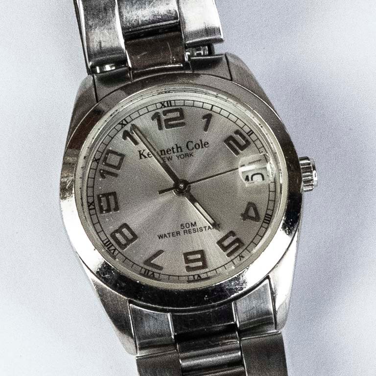 Lote siguiente: Reloj Kenneth Cole de alta calidad
