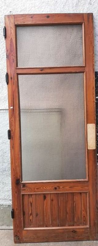 Puerta de madera con vidrio y pantalla - imagen 2