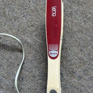 Plancha Alisadora de Cabello Lena Modelo ML-90 Cerámica Iónica - imagen 4