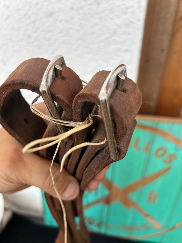 Par de estribos hierro buena pisada con estriberas - Accesorios para Vehículos - imagen 2