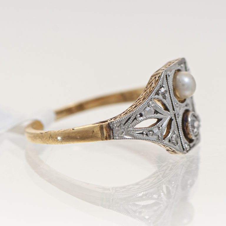 Anillo de Oro con Brillante y Perlita - imagen 2