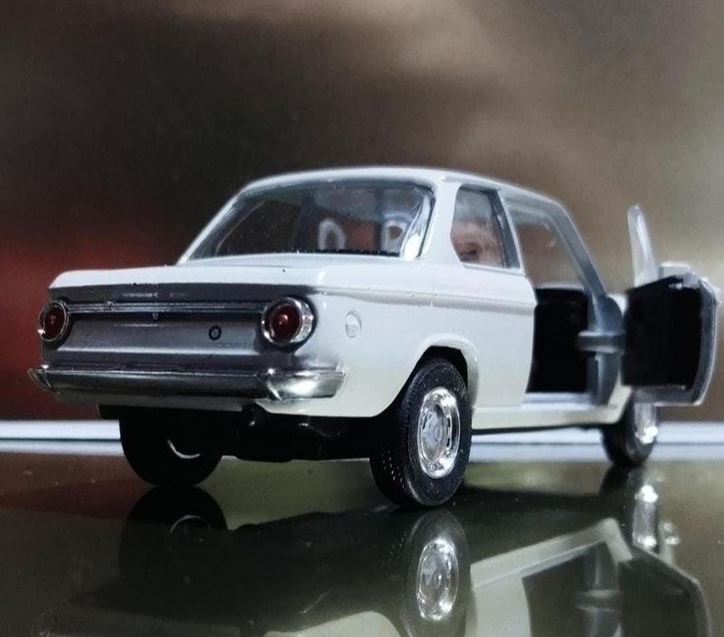 Item 865935 - Image 1