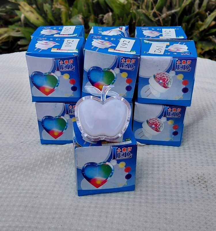 Lote de 36 Veladoras LED con Forma de Manzana