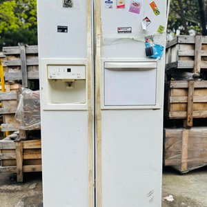 Lote siguiente: Heladera GE Profile de dos puertas con dispensador