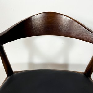 Sillón Danés Madera Marrón Tapizado Negro Respaldo Curvo - imagen 2