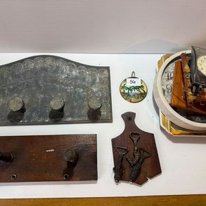 Lote de 3 Relojes y Adornos Varios para Colgar - imagen 3