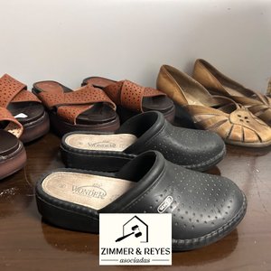 Lote de Varios Calzados: Sandalias y Zuecos - imagen 4