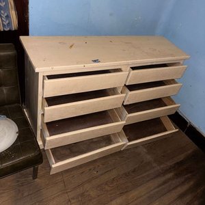 Cómoda de Madera Clara con 8 Cajones - imagen 3