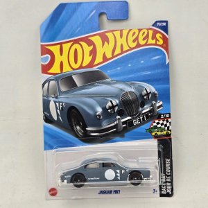 Lote siguiente: Hot Wheels Jaguar MK1 Gris Race Day 2/10