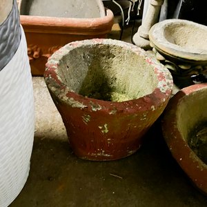 Dos Maceteros Grandes de Material - imagen 3