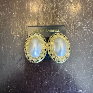 Gafas de Sol, Aretes y Estuche Negro para Accesorios - imagen 7