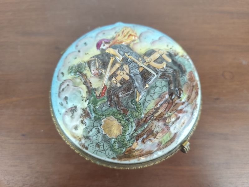 Item 851895 - Image 1