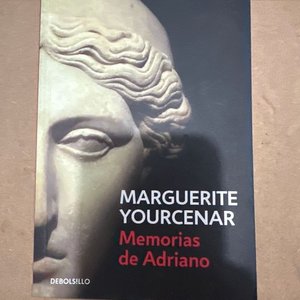 Lote siguiente: Libro Memorias de Adriano de Marguerite Yourcenar