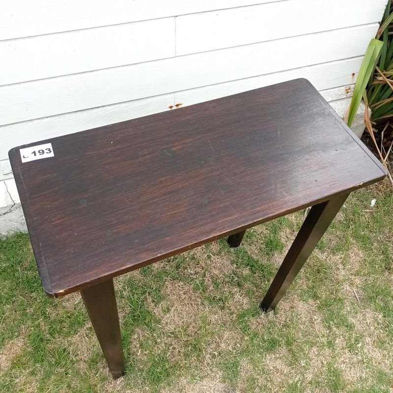Mesa auxiliar de madera para el hogar - imagen 2