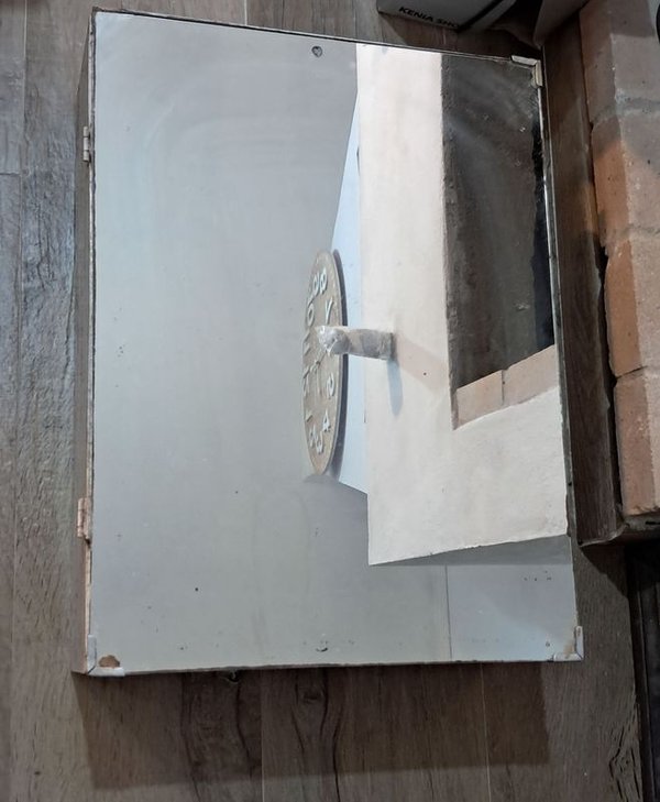 Botiquín de Madera con Espejo y Estantes