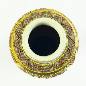 Florero Oriental de Porcelana con Figuras y Motivos Tradicionales - imagen 2