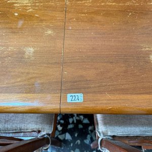 Juego de Comedor de Madera Maciza con Mesa Extensible y 6 Sillas - imagen 1