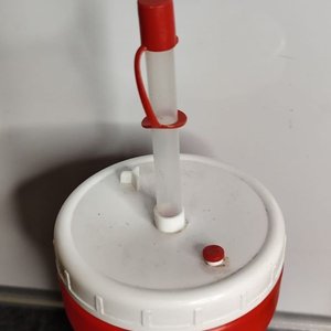 Vaso o Botellita Coca-Cola Roja con Tapa y Sorbete - imagen 2