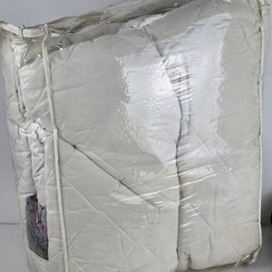 Toallas y Cubrecama "Moon Daisy" Maurice Kain Collection - imagen 4