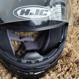 Casco Integral HJC Negro Aprobado DOT con Visera y Bolso Hardline - imagen 8