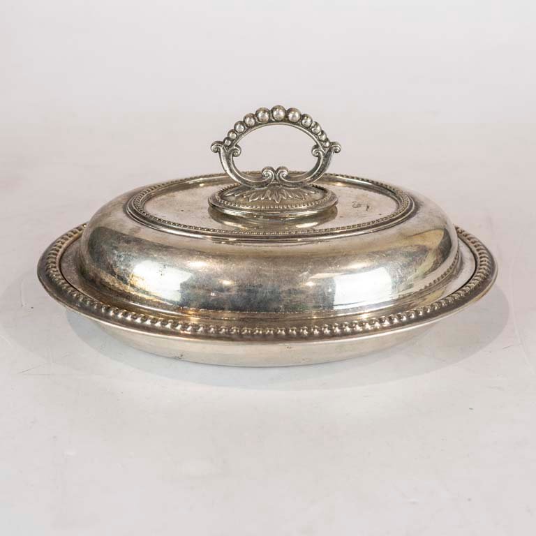 Lote anterior: Platina Guisera con Decoración Central