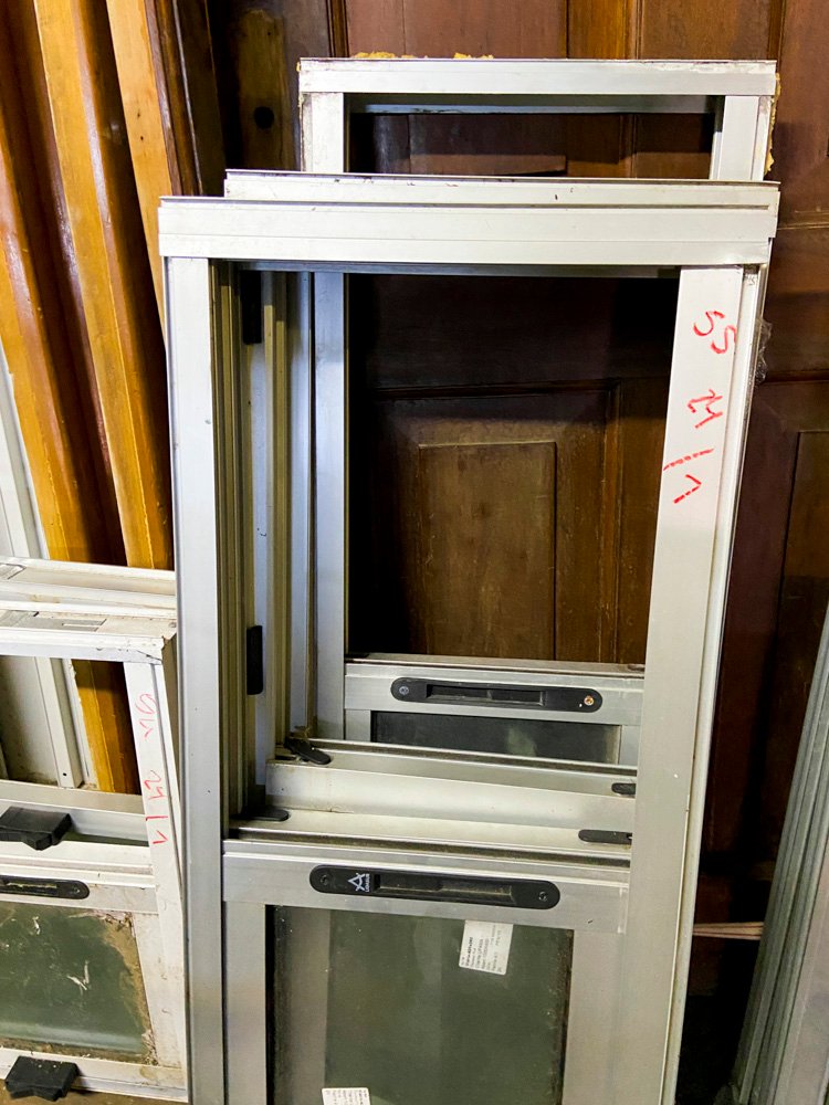 Item 499844 - Image 1